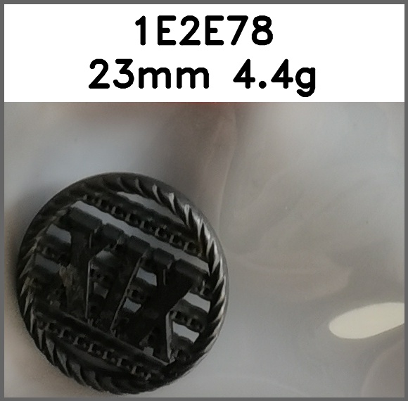 蘑菇扣_镂空_条纹图片